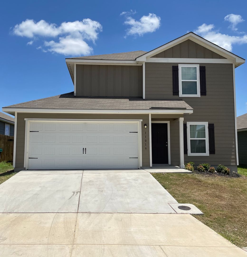 Converse House: 11019 Chatham Court