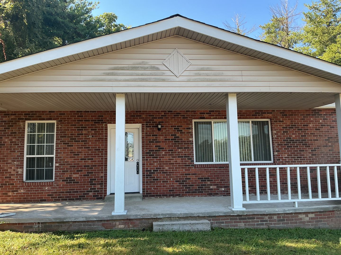 Brentwood House: 1251 Old Hickory Blvd.