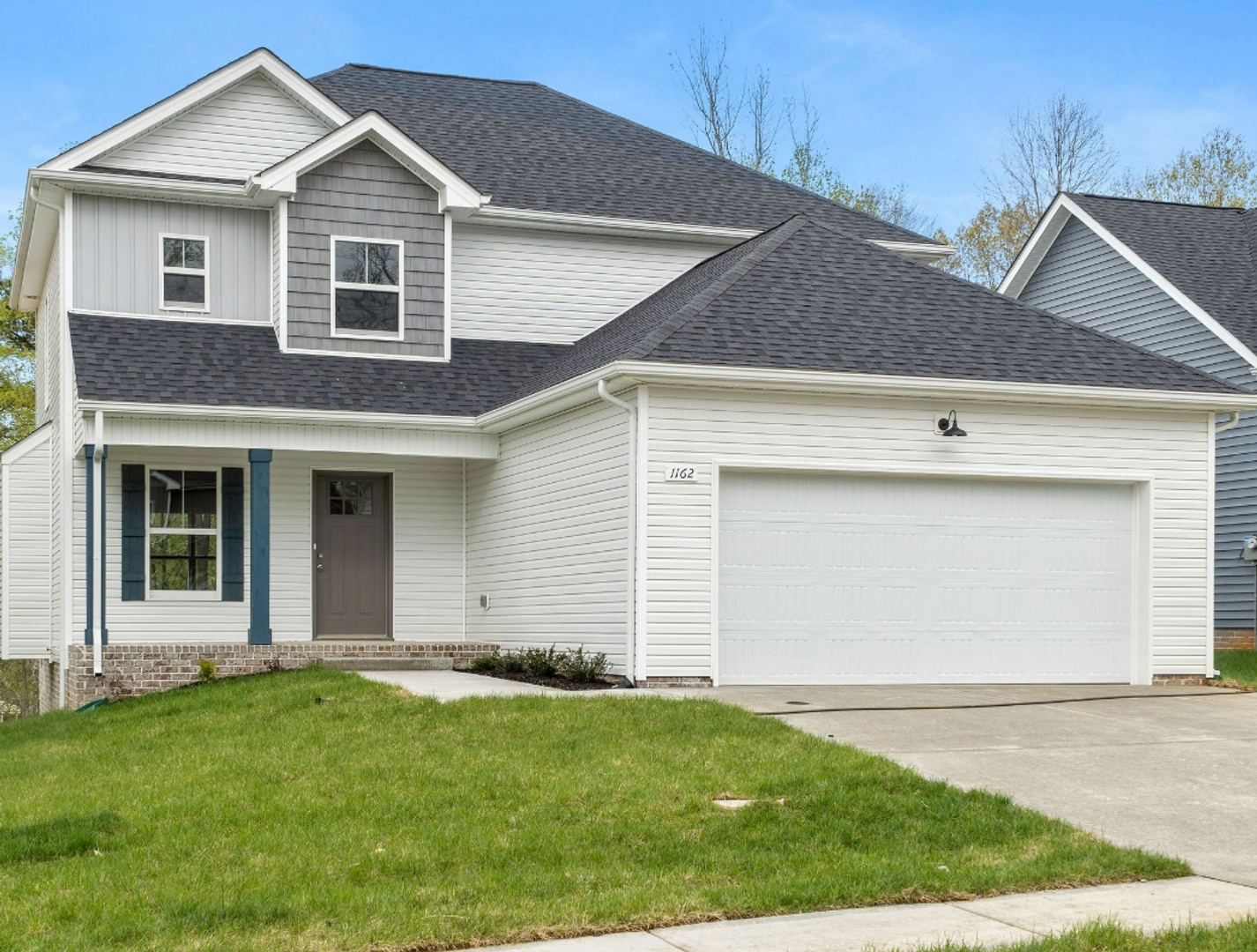 Clarksville House: 1162 Old Charlotte Trace