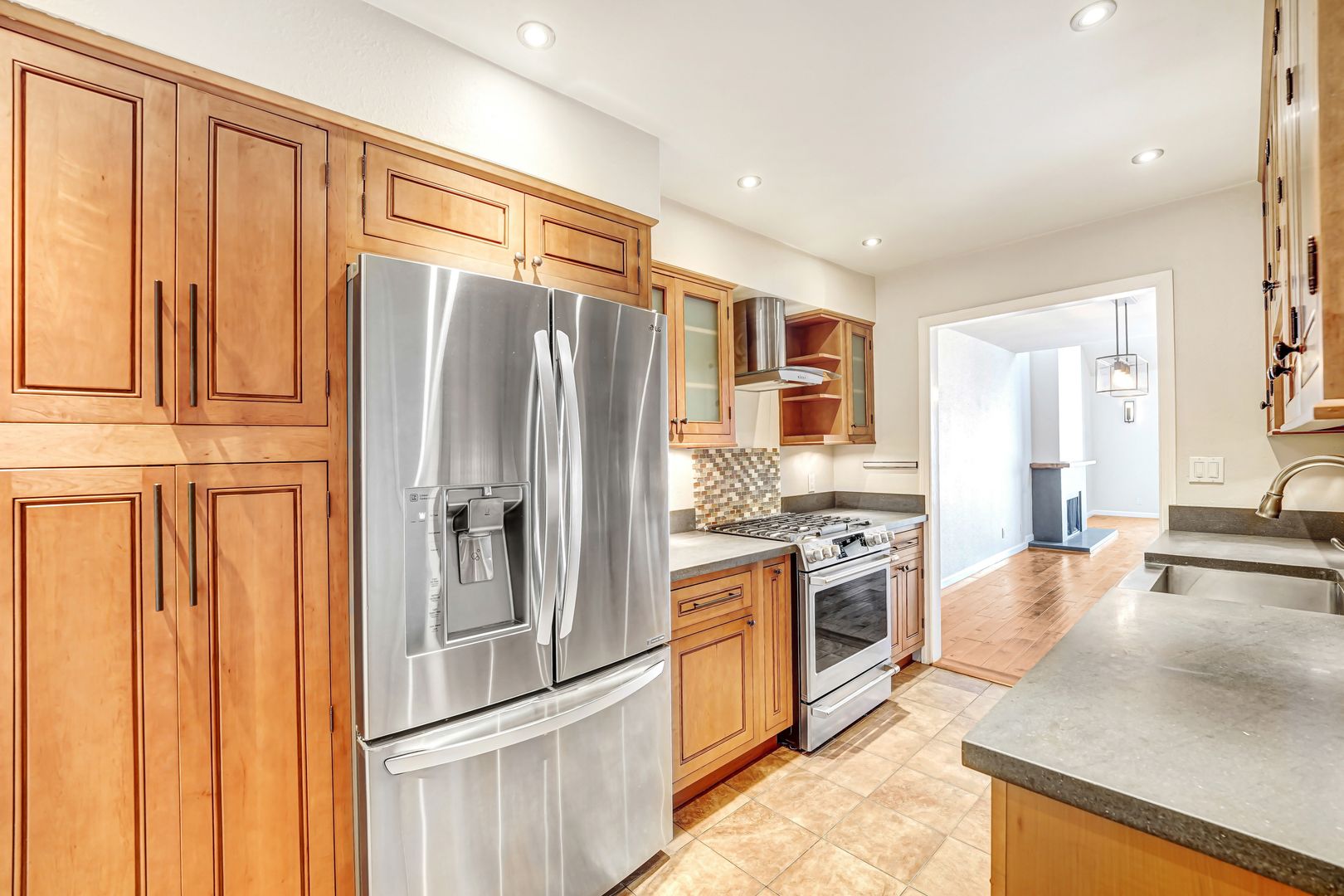 Pasadena Condo: 401 E California Blvd