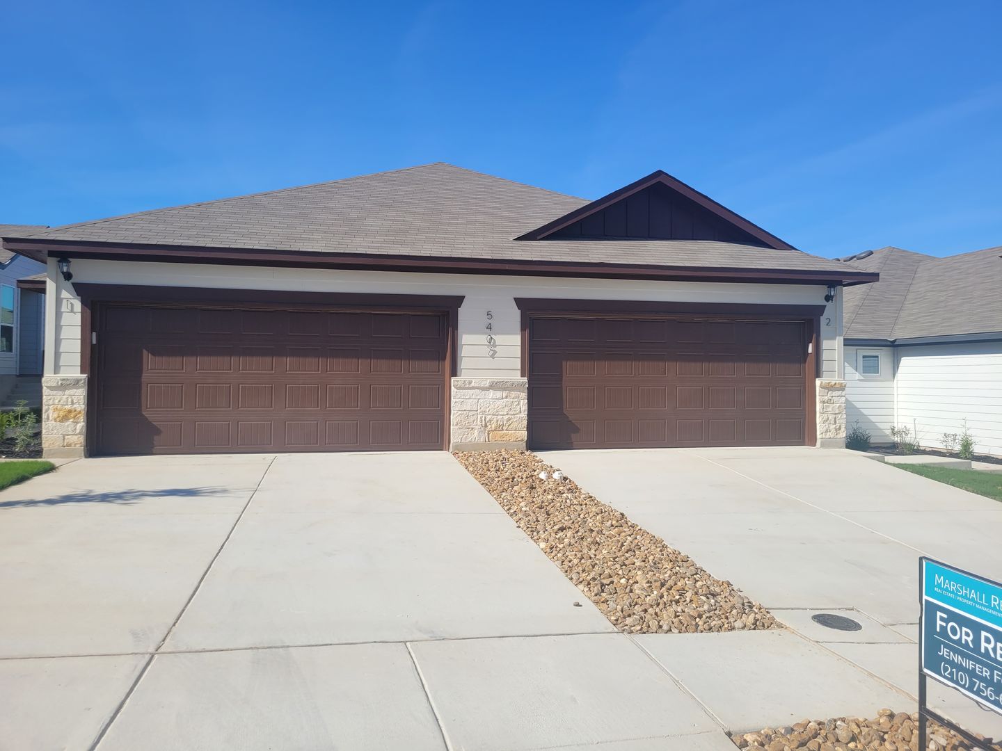 Converse Multiplex: 5407 Devils Gate unit 2 - 5407 Devils Gate unit 2