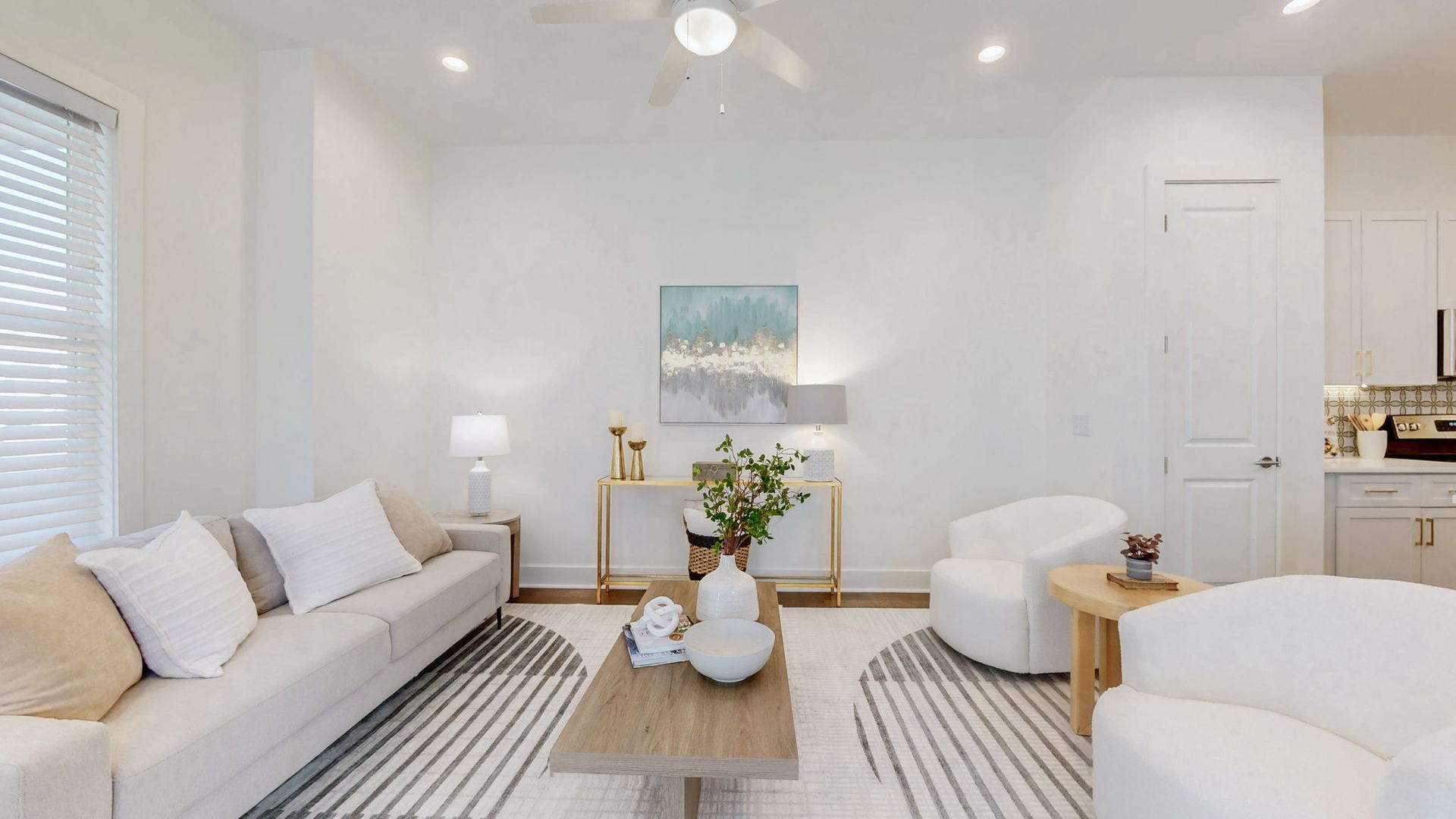 Franklin House: 438 Herringbone Ct
