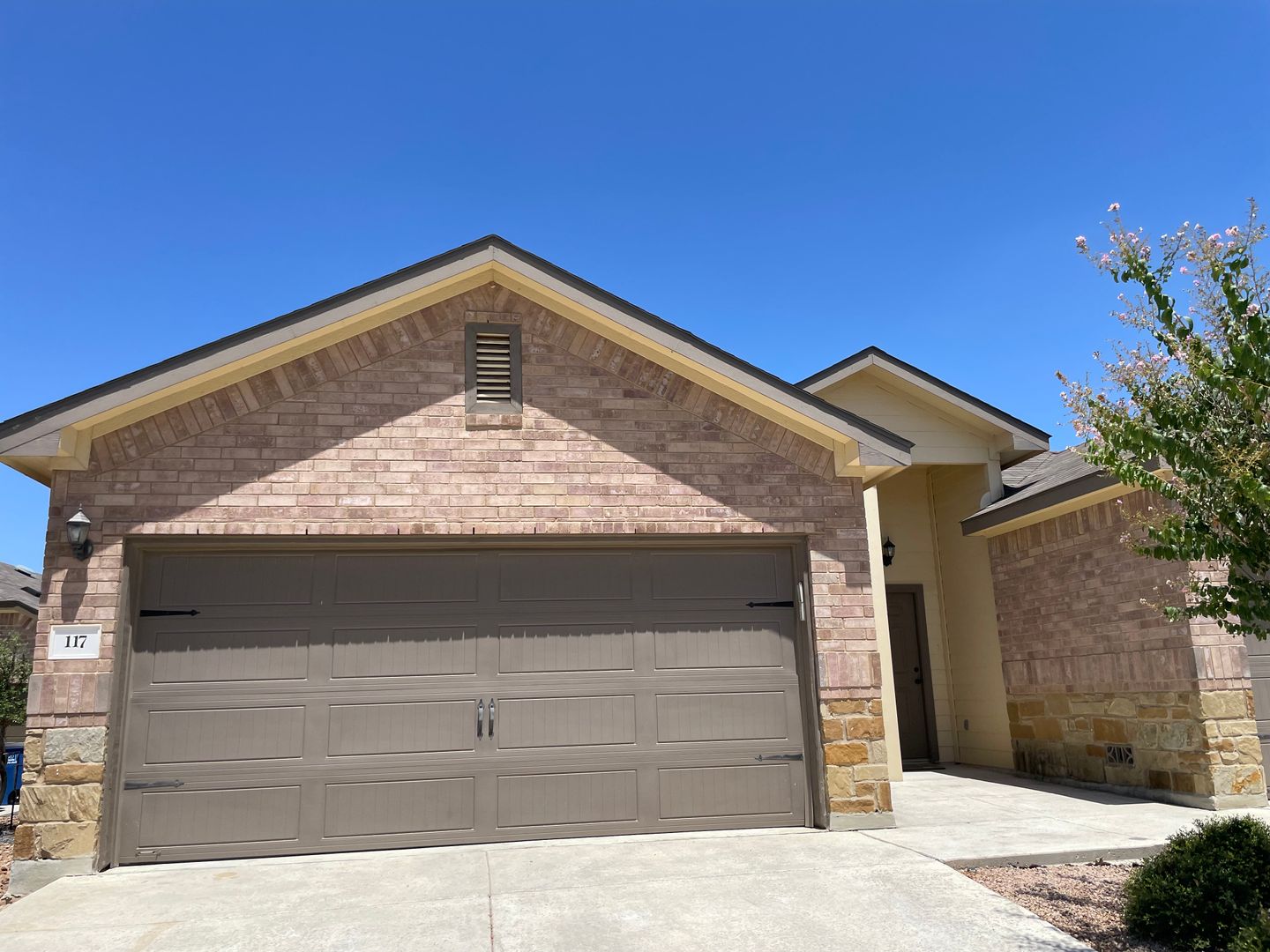 New Braunfels Multiplex: 117 Stacy Lane