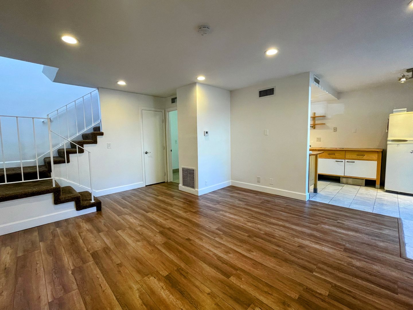 Hacienda Heights Townhome: 1422 Countrywood Ave