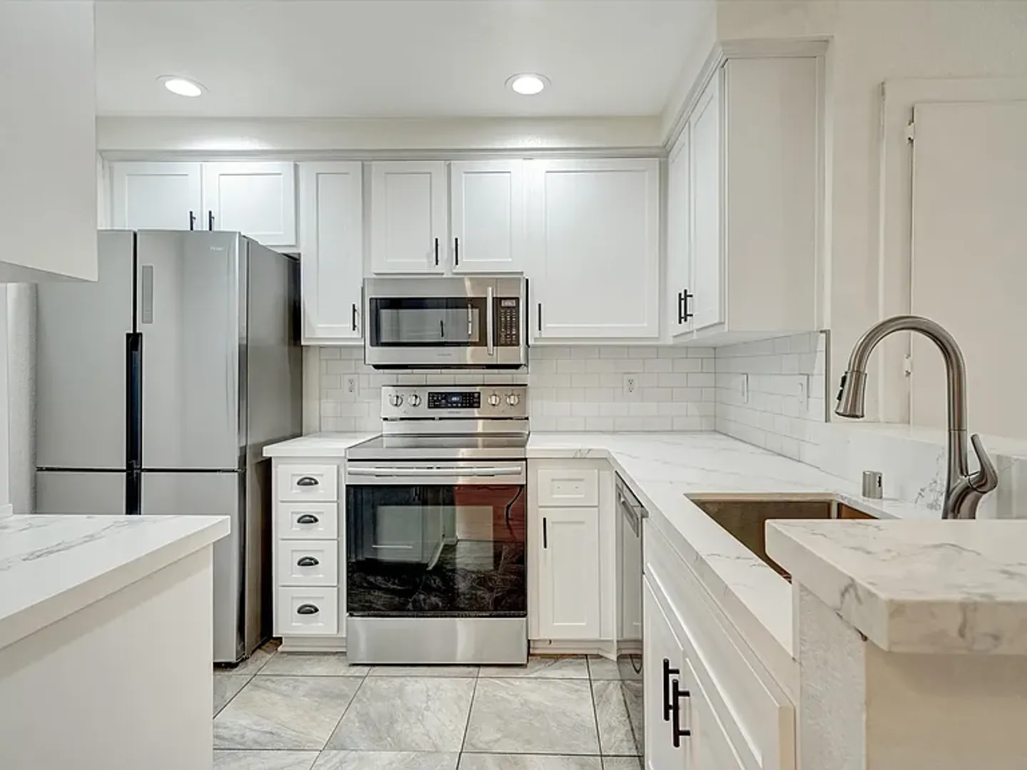 Inglewood House: 3867 Thorncroft Ln, Unit H