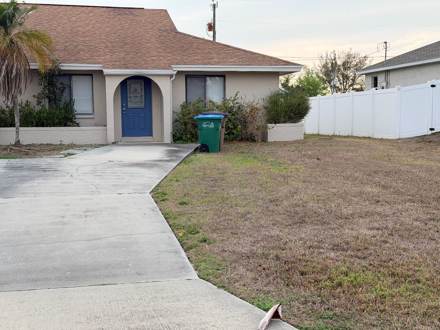 Cape Coral Multiplex: 1714 SW 15th Pl