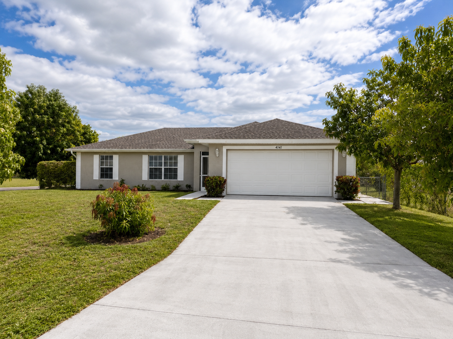 Cape Coral House: 4141 NE 19th Pl