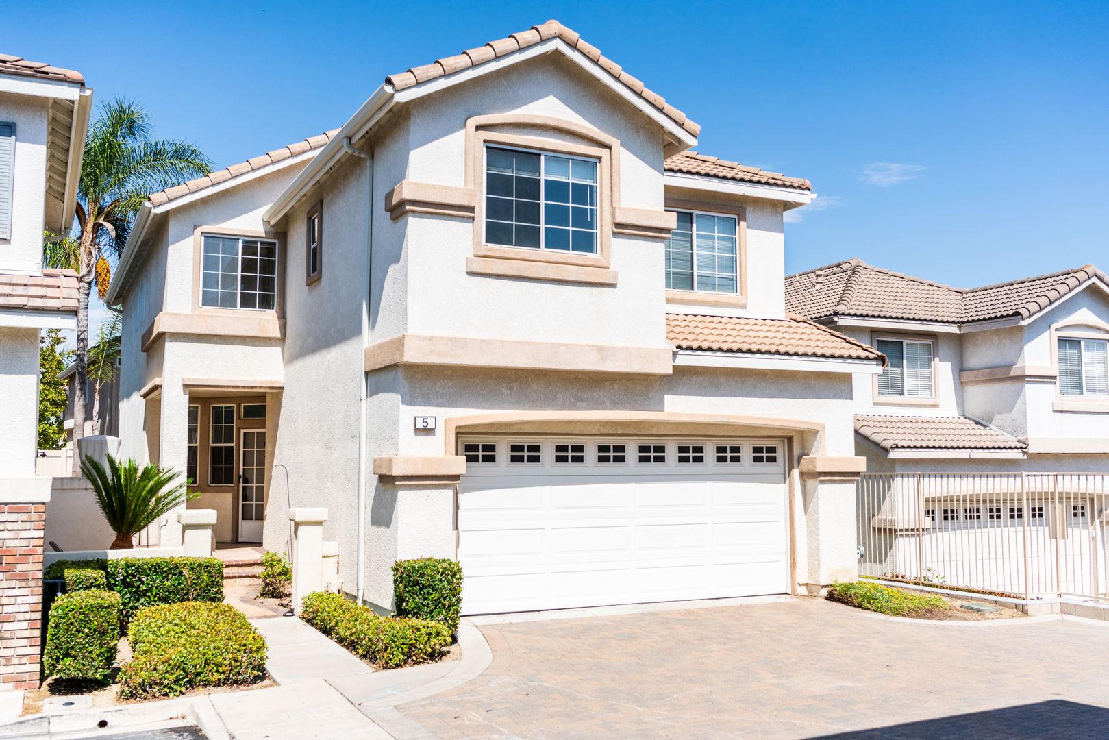 Aliso Viejo House: 5 Montreal