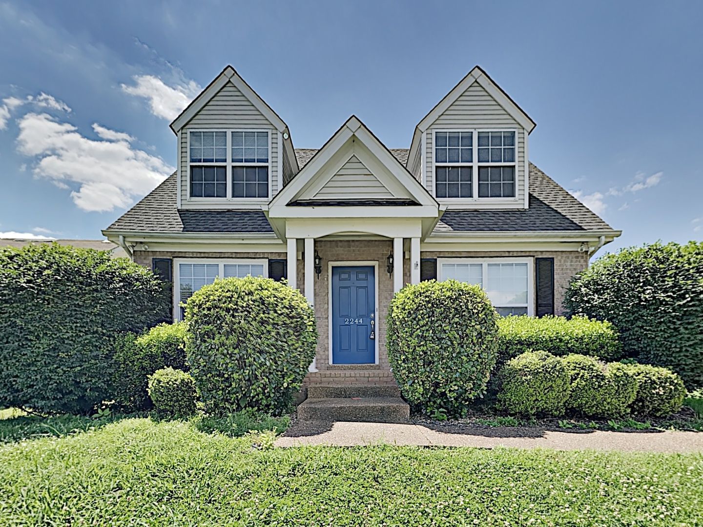 Spring Hill House: 2244 Dewey Dr.