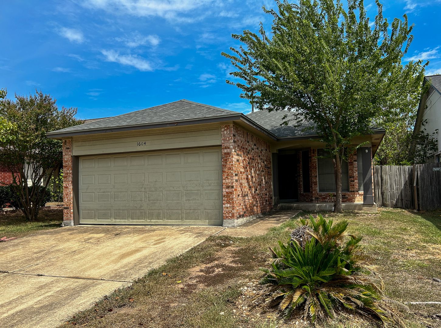 Pflugerville House: 1604 Harness Raceway