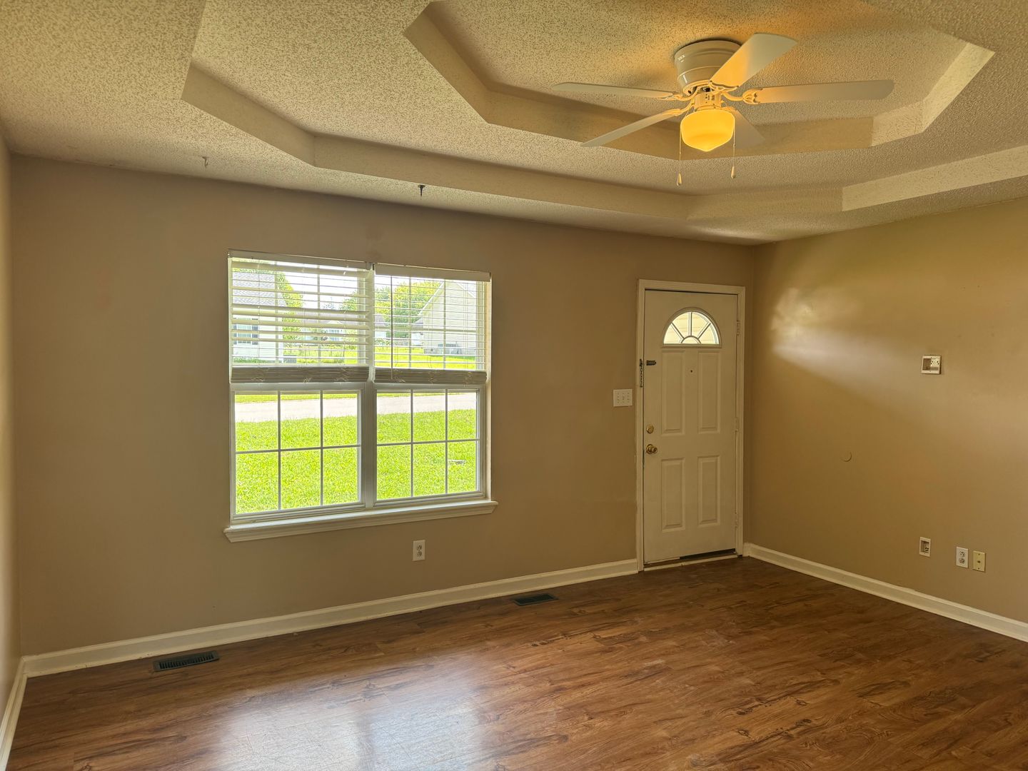 Oak Grove House: 537 Indian Ave