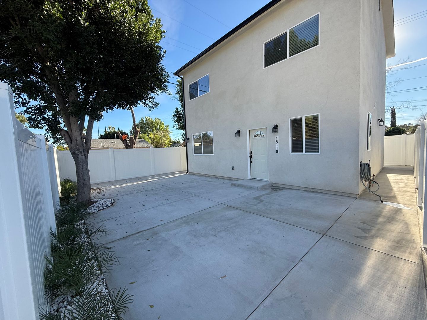 Sylmar Townhome: 15118 Nurmi St