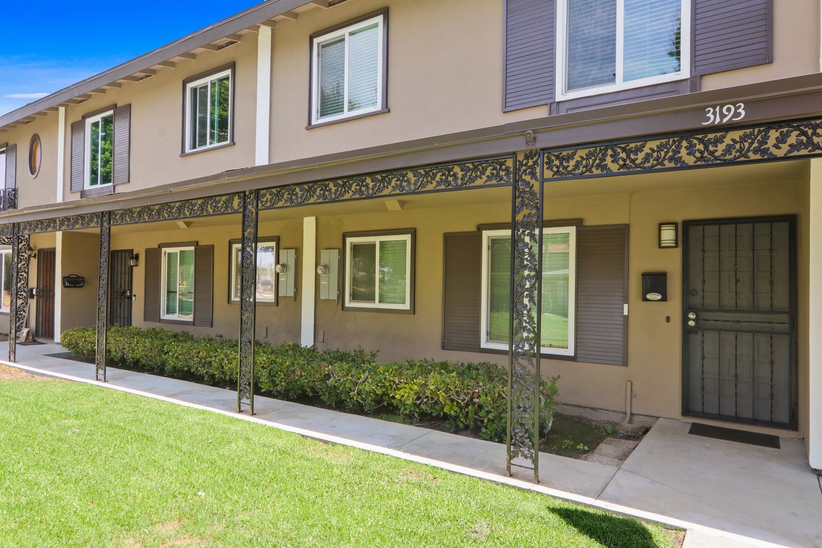 Costa Mesa House: 3193 College Avenue