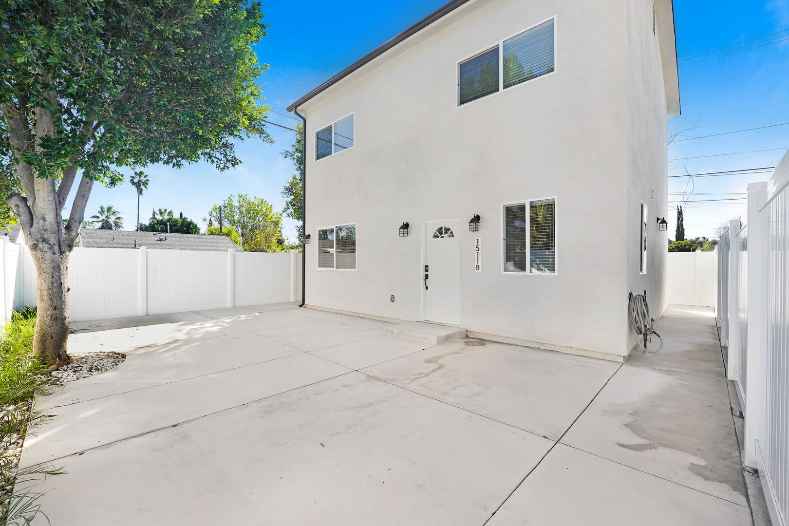 Sylmar Townhome: 15118 Nurmi St