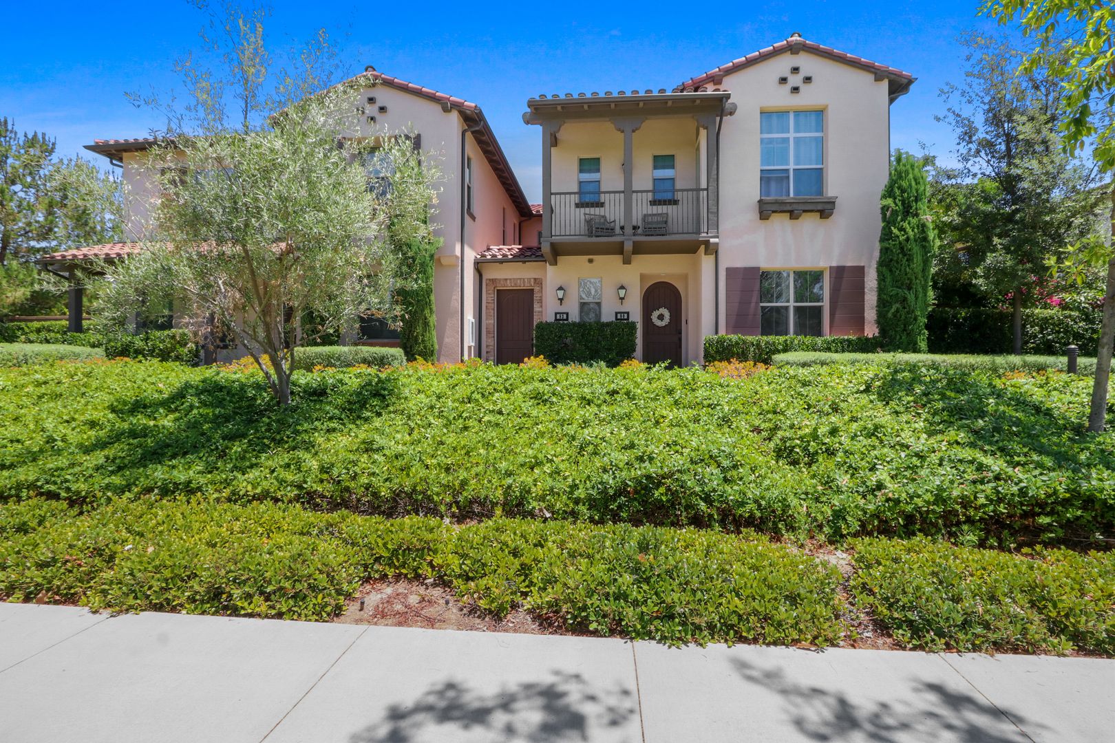 Irvine Townhome: 82 Parkwood