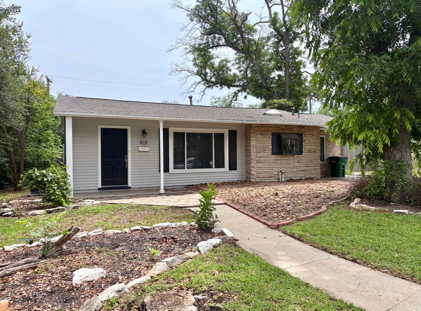 San Antonio House: 414 Olney Drive