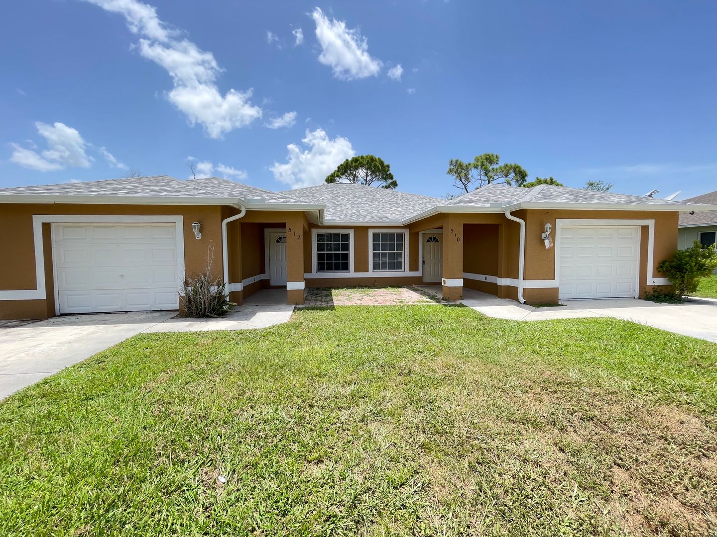 cape coral Multiplex: 512 SE 6th Place