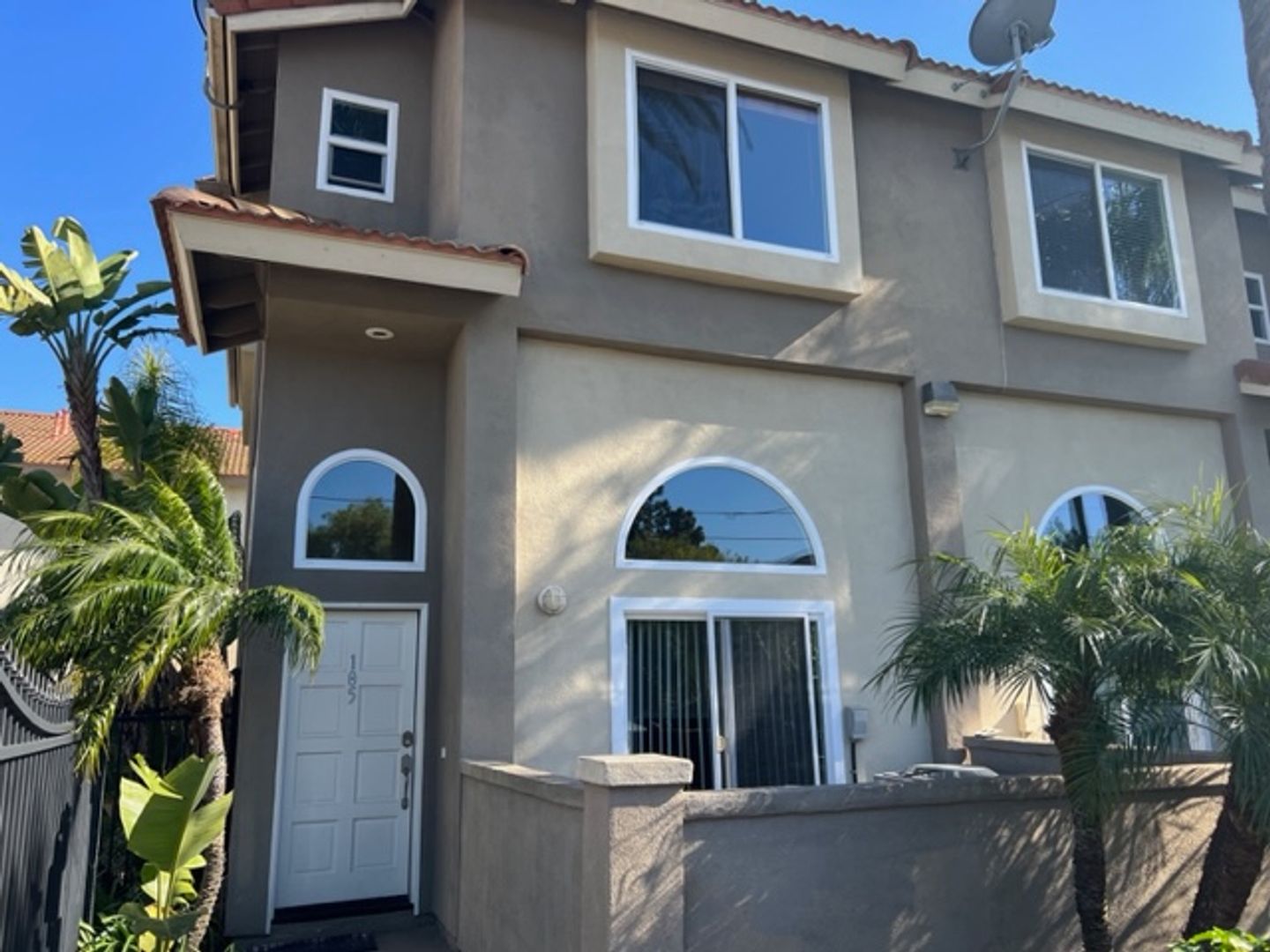 Costa Mesa House: 1940 Maple Ave
