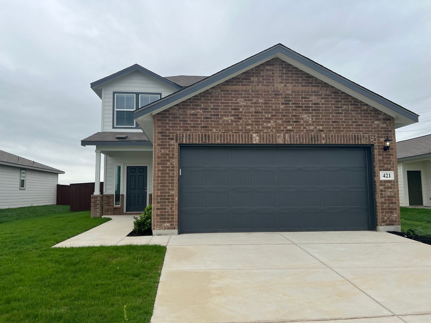 Seguin House: 421 Jean St.