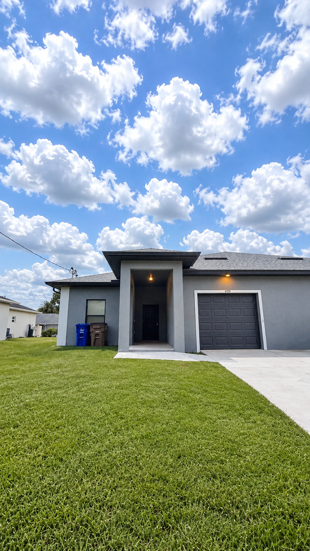 Lehigh Acres Townhome: 4745 26th ST SW