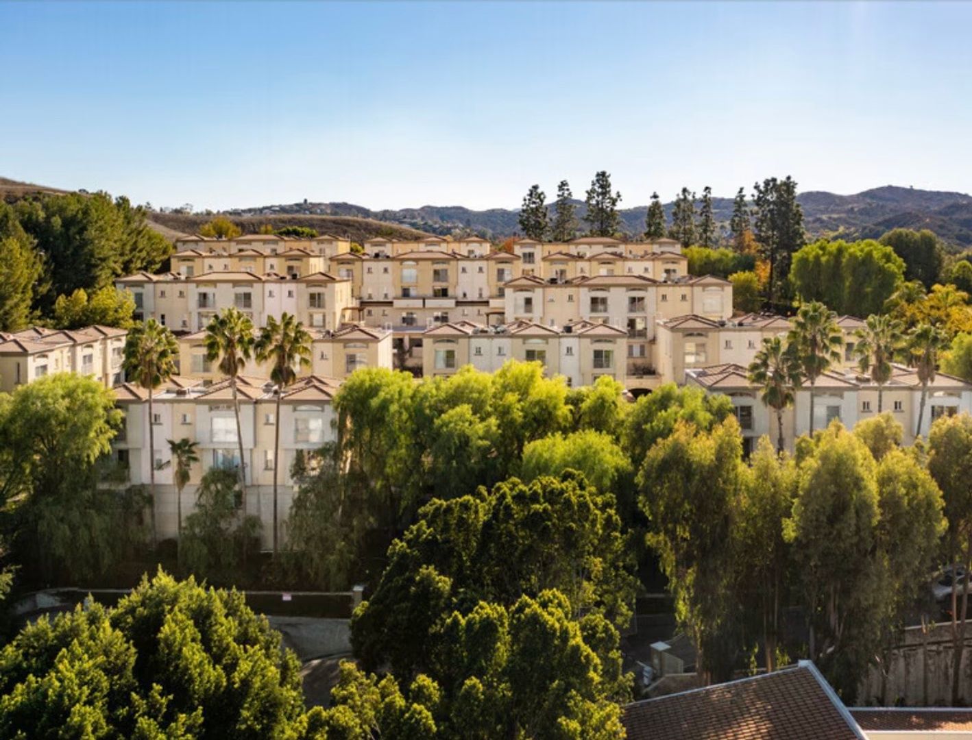 Woodland Hills Townhome: 5260 Premiere Hills Cir