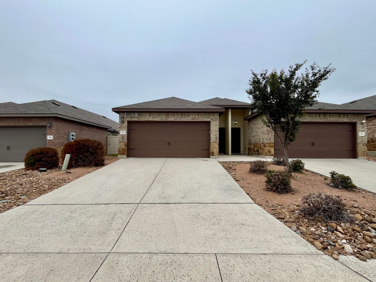 New Braunfels Multiplex: 185 Joanne Cv