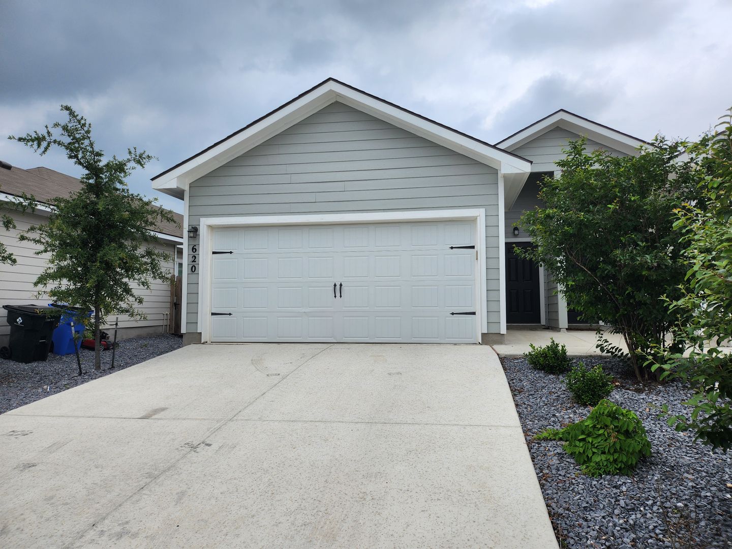 Seguin Multiplex: 620 Heathers Way