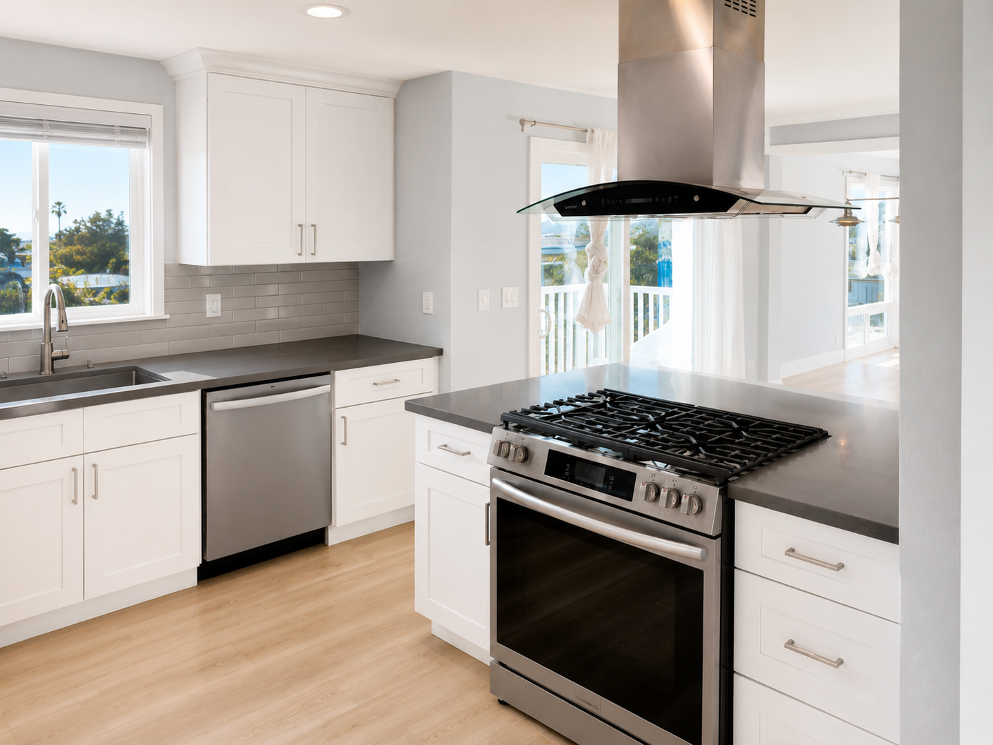 Manhattan Beach Condo: 1817 11th St