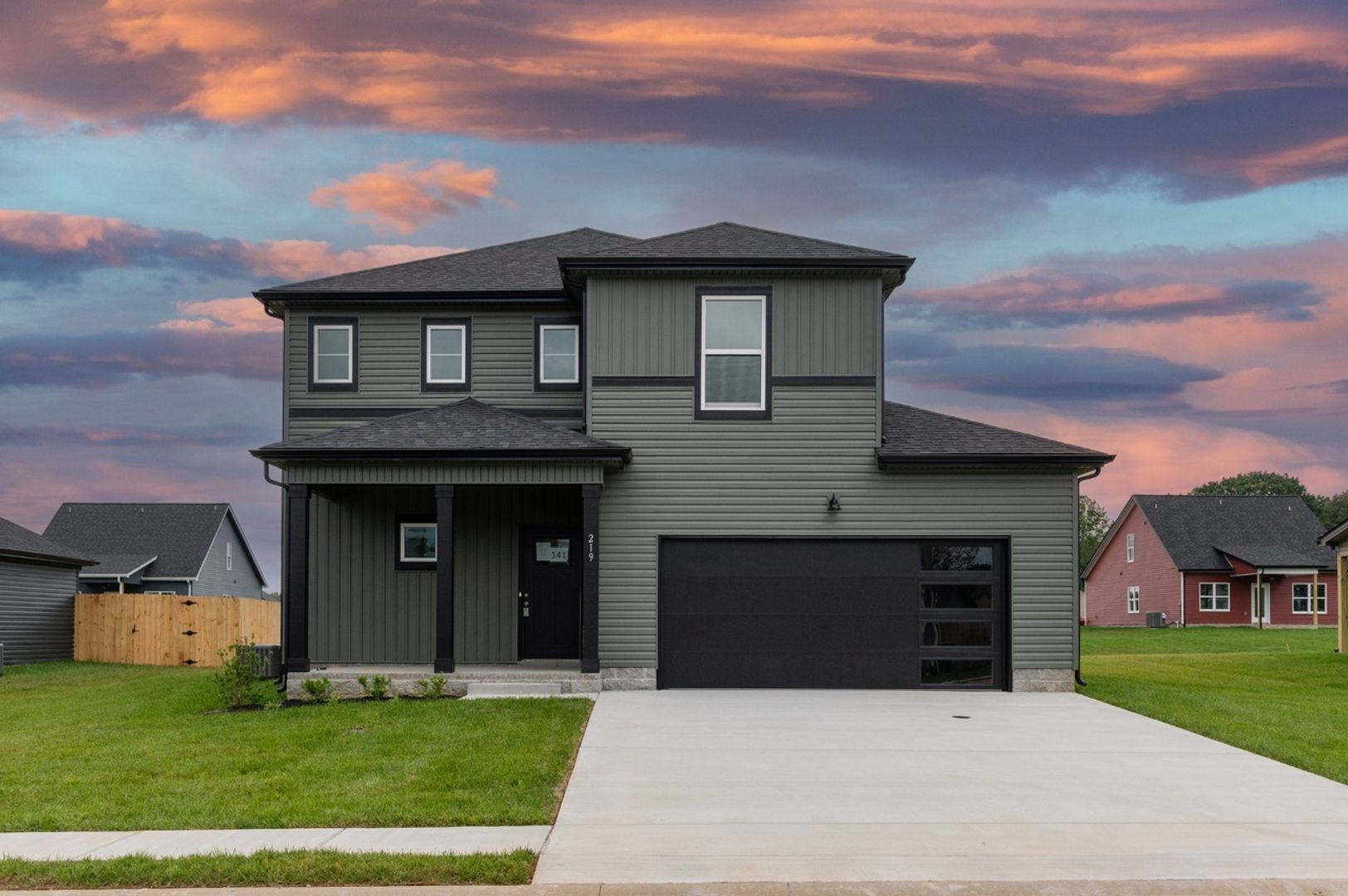 Clarksville House: 219 Donegal Drive