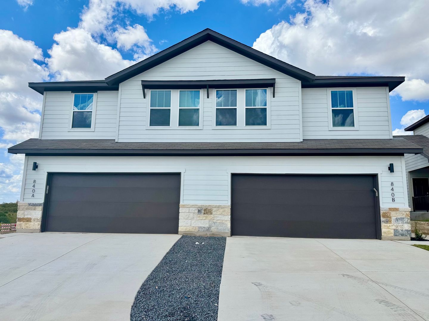 Buda Multiplex: 109 Gunner Rd. - 109 Gunner Rd. Unit B