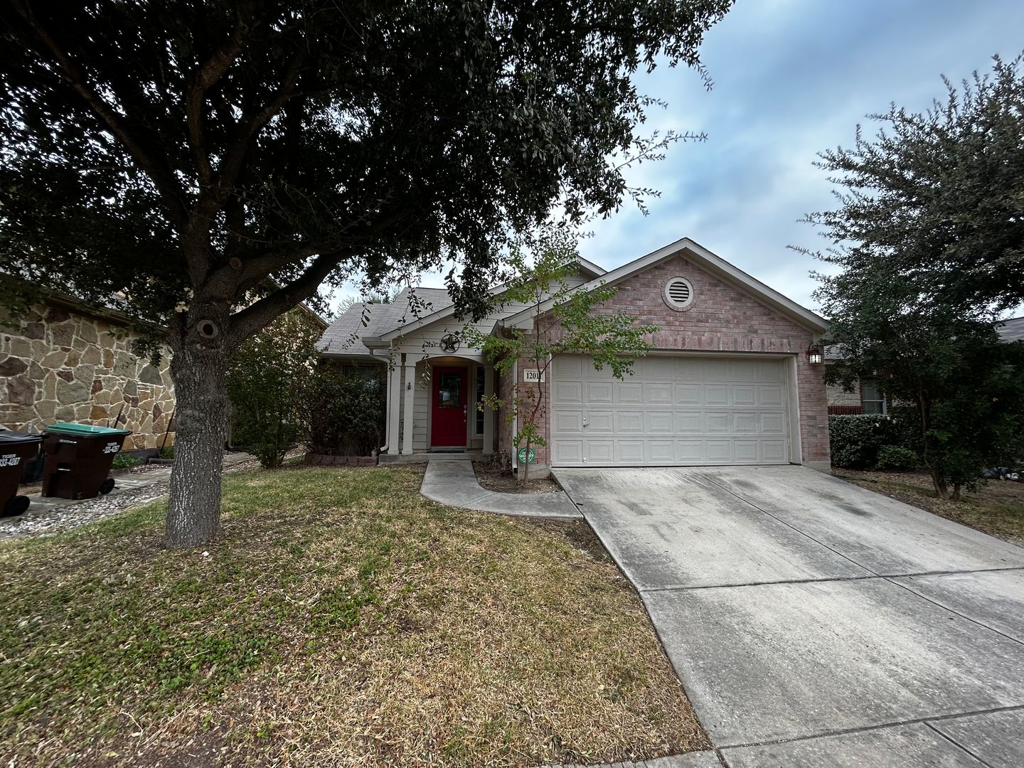 San Antonio House: 12011 Mill Pine