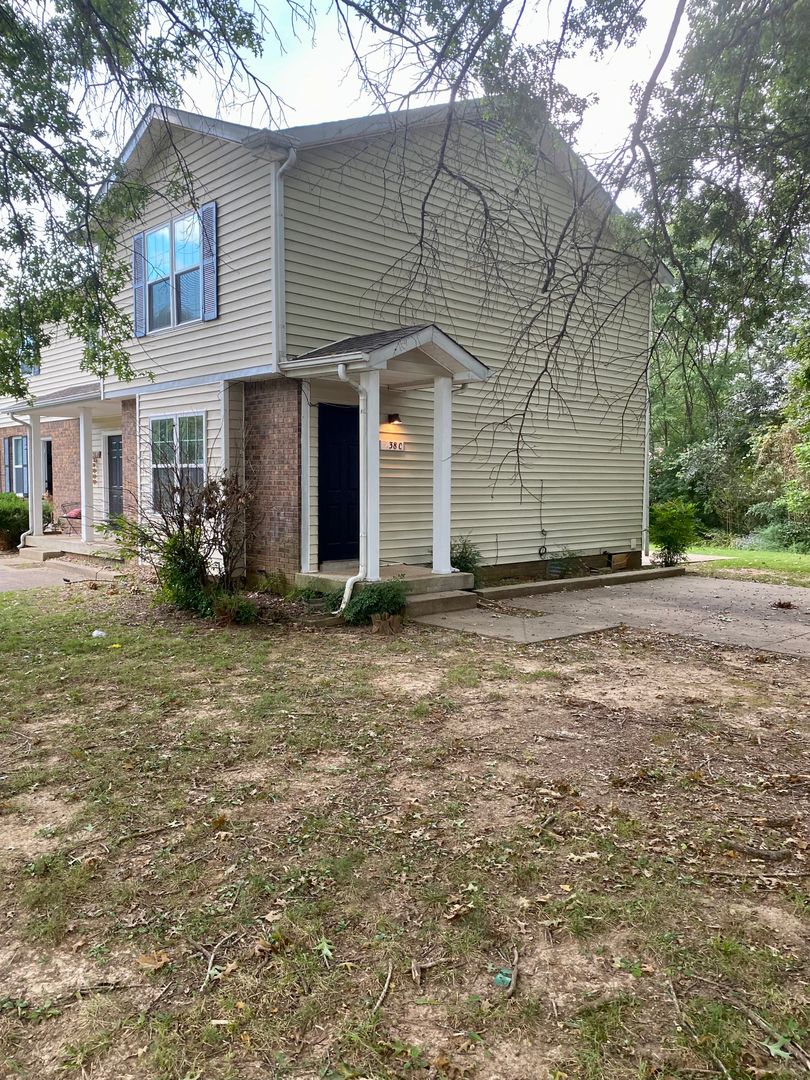 Clarksville Townhome: 638 RS Bradley Blvd