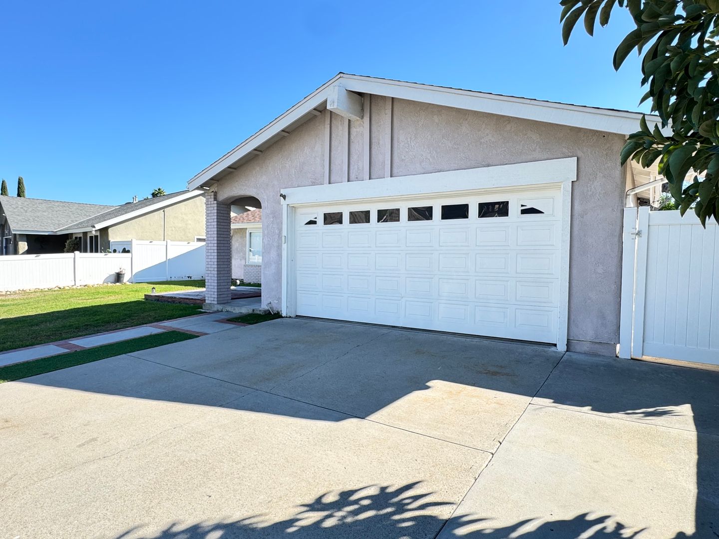 Mission Viejo House: 26532 Avenida Deseo