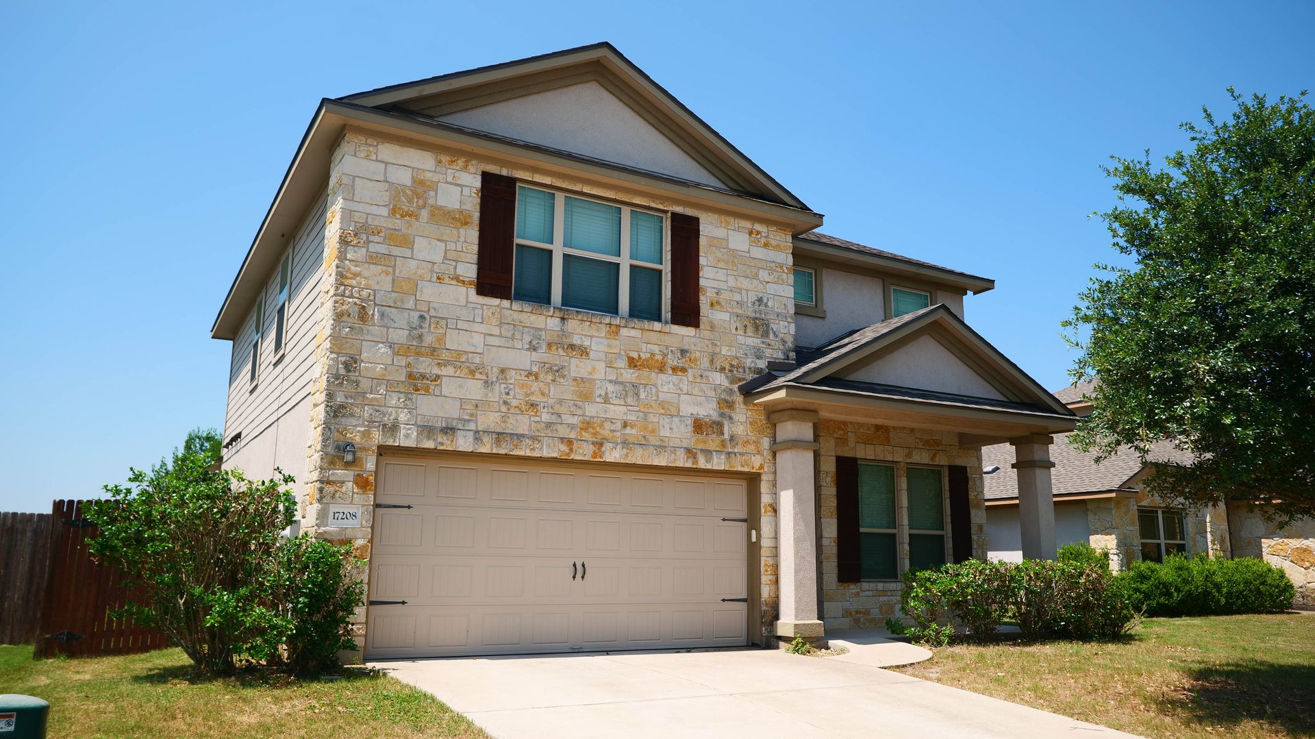 Pflugerville House: 17208 Bridgefarmer Blvd