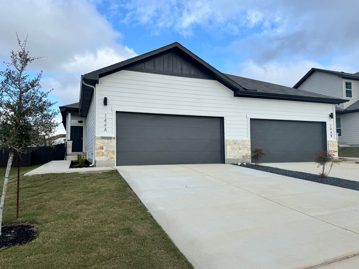 Buda Multiplex: 144 Schrader Drive Unit B