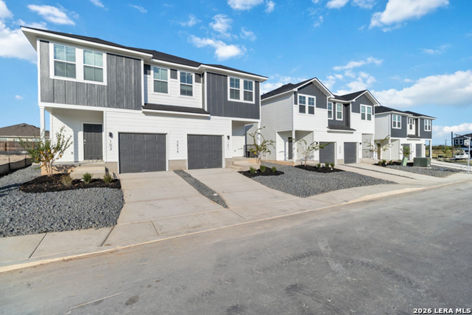 St. Hedwig Multiplex: 3908 Abbott Pass St. Unit 101
