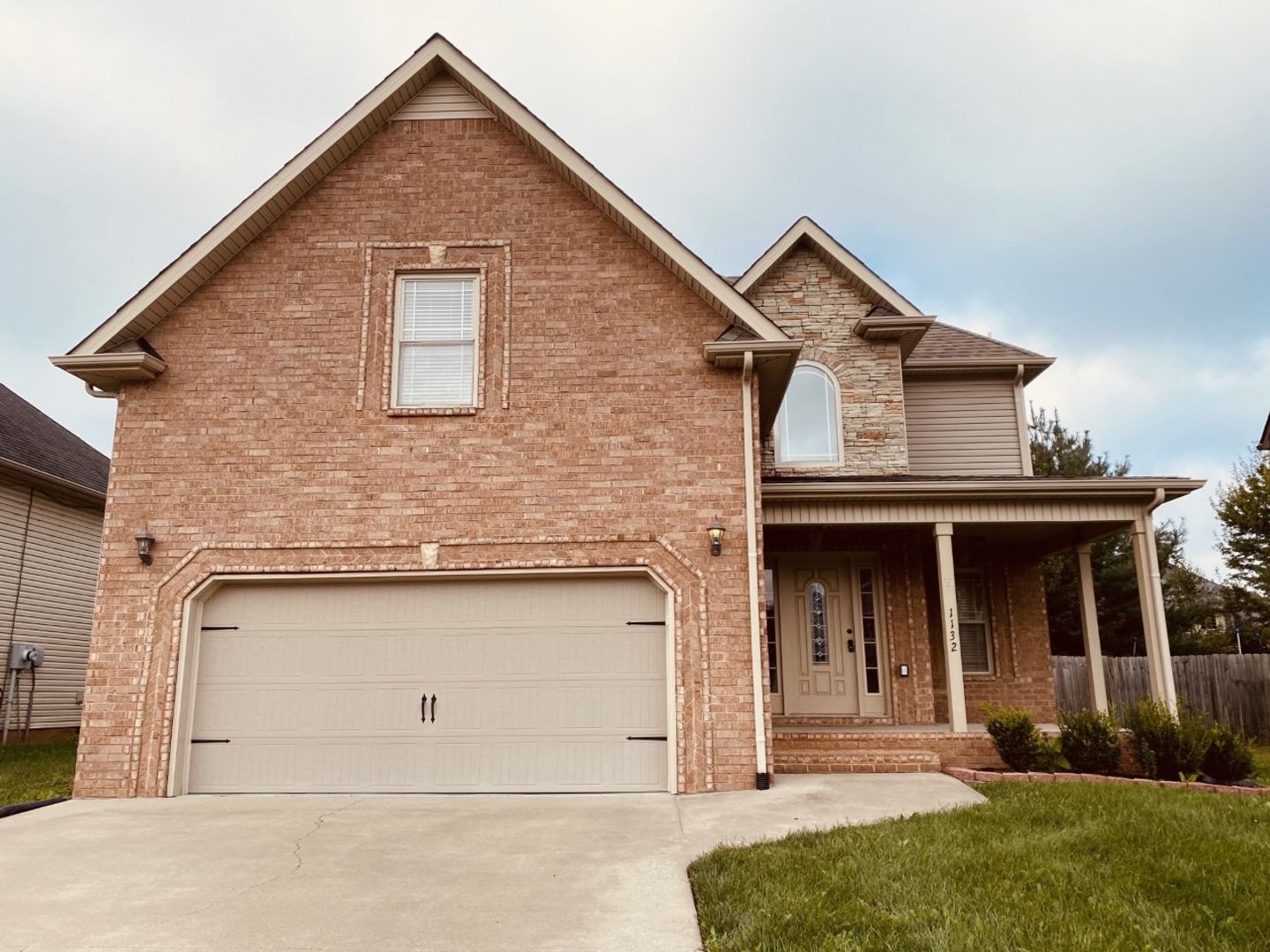 Clarksville House: 1132 Chinook Cir