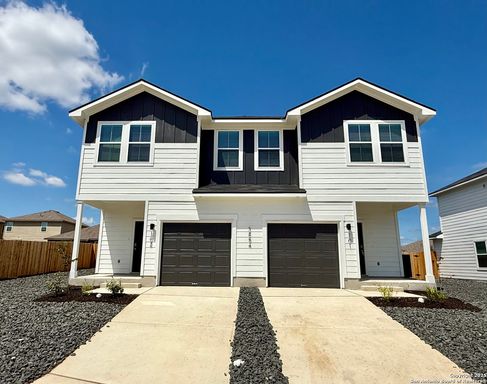 Luxury Townhome in Abbott Run!