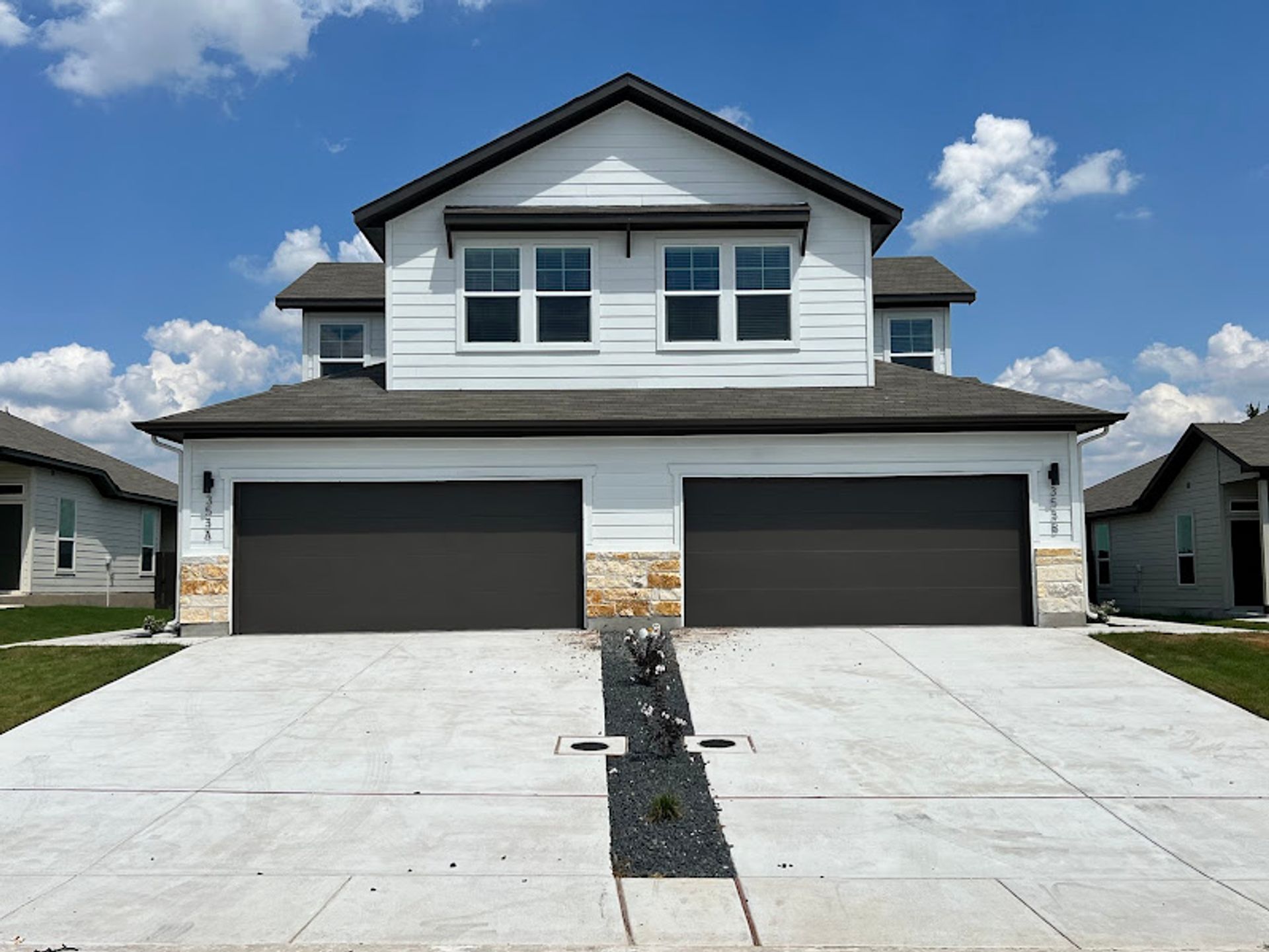 Buda Townhome: 353 Cross Barn Blvd Unit A