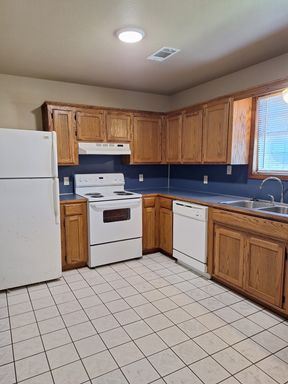 2 Bed, 1 bath Apartment