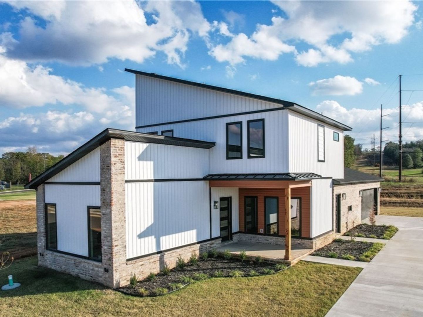 Grennwood House: 2307 Abbey Way