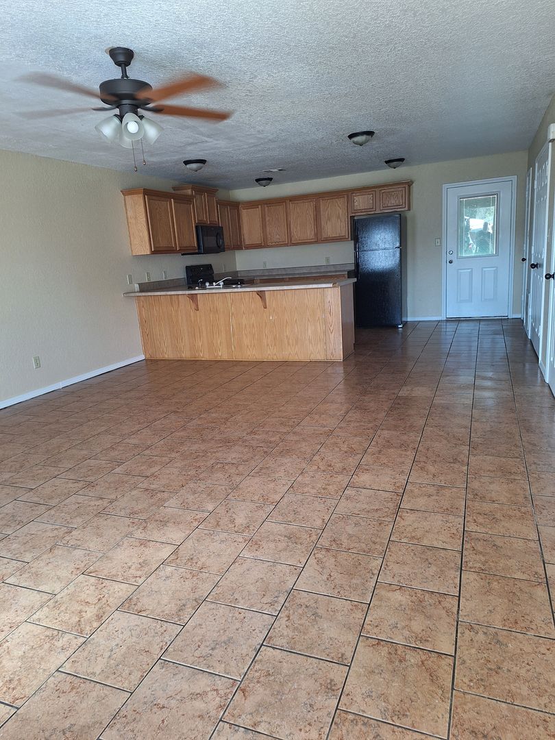 HACKETT Townhome: 419 -503 South Vine Street