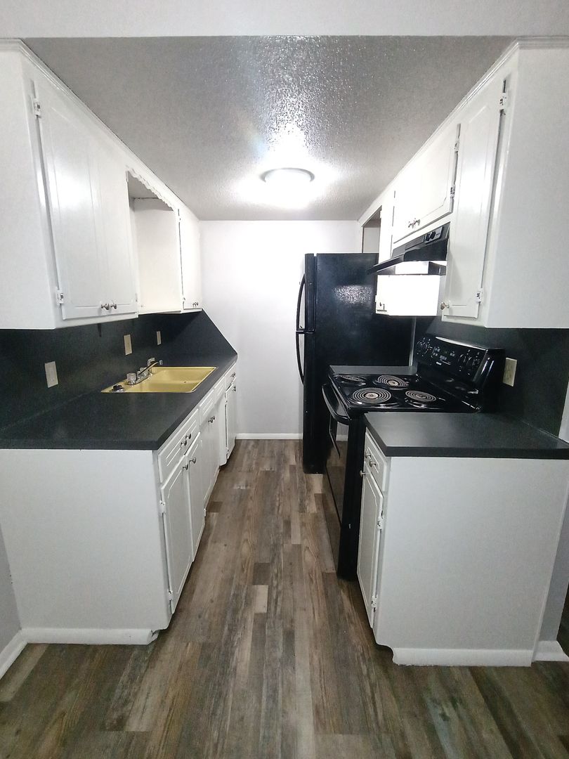 FORT SMITH Apartment: 301 NORTH 18