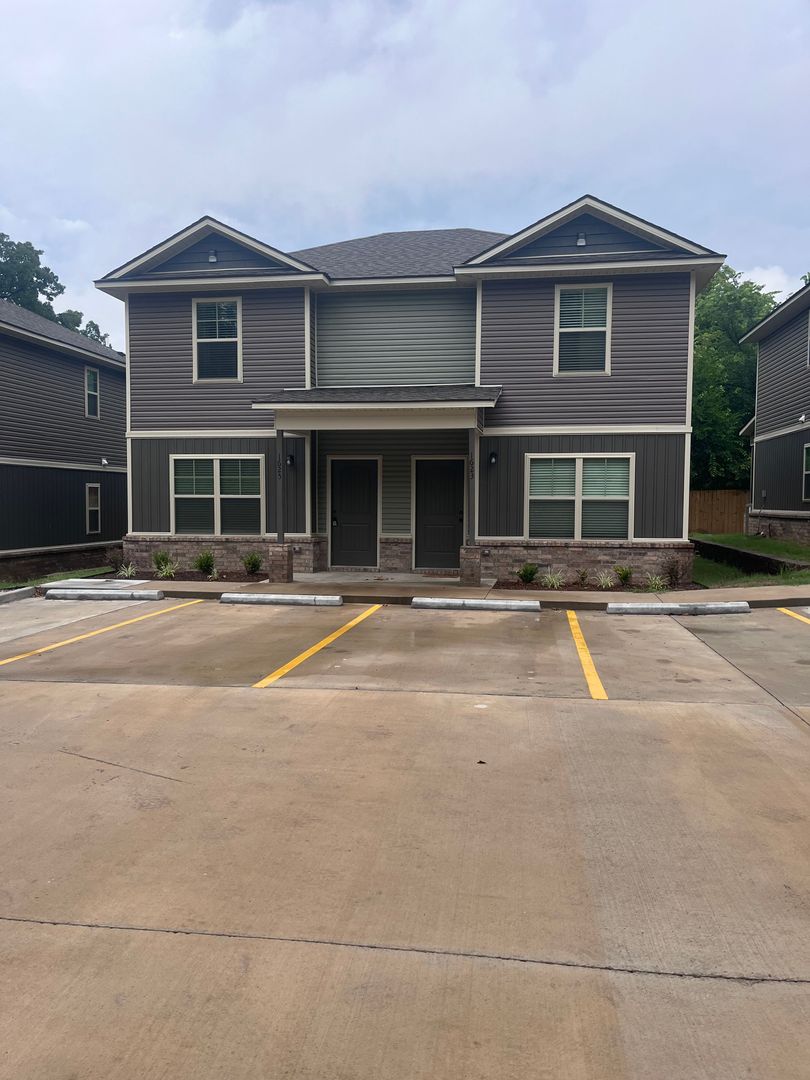 FORT SMITH Apartment: Jackson Street