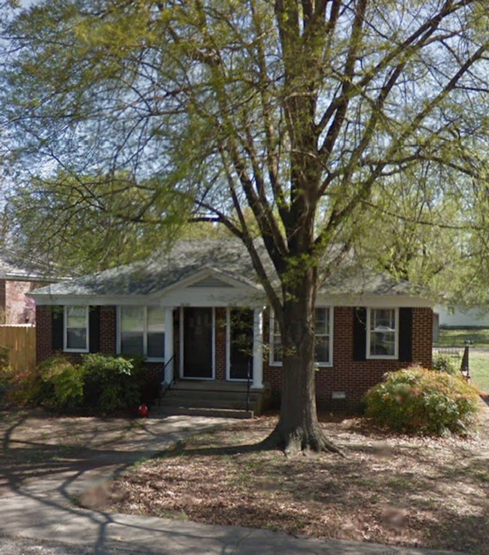 FORT SMITH Apartment: 2608-2620 SOUTH L