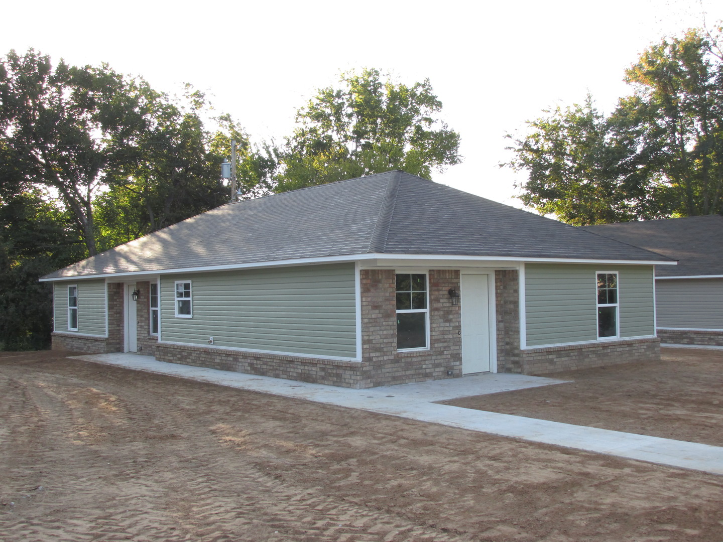 Van Buren Apartment: 808-822 24th