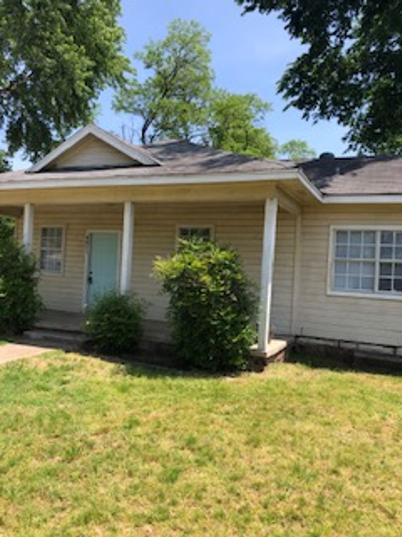 FORT SMITH House: 4821 S 24th Street