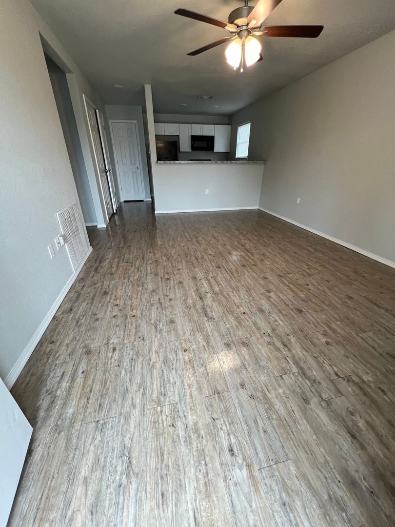 POCOLA Apartment: (200-202) HOWARD / (101 & 103) ARKANASAS STREET / (100-202) RAZORBACK WAY