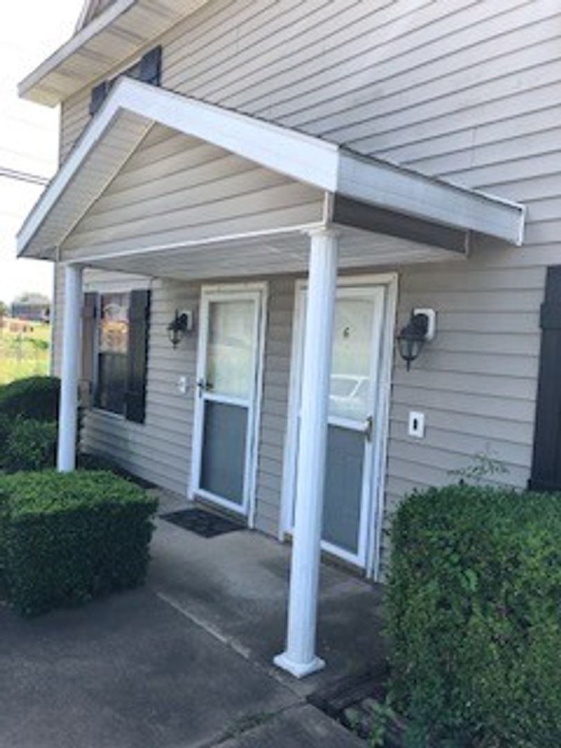 Arkoma Apartment: 101 Oak Street