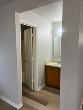 1bdrm efficiency – photo 1